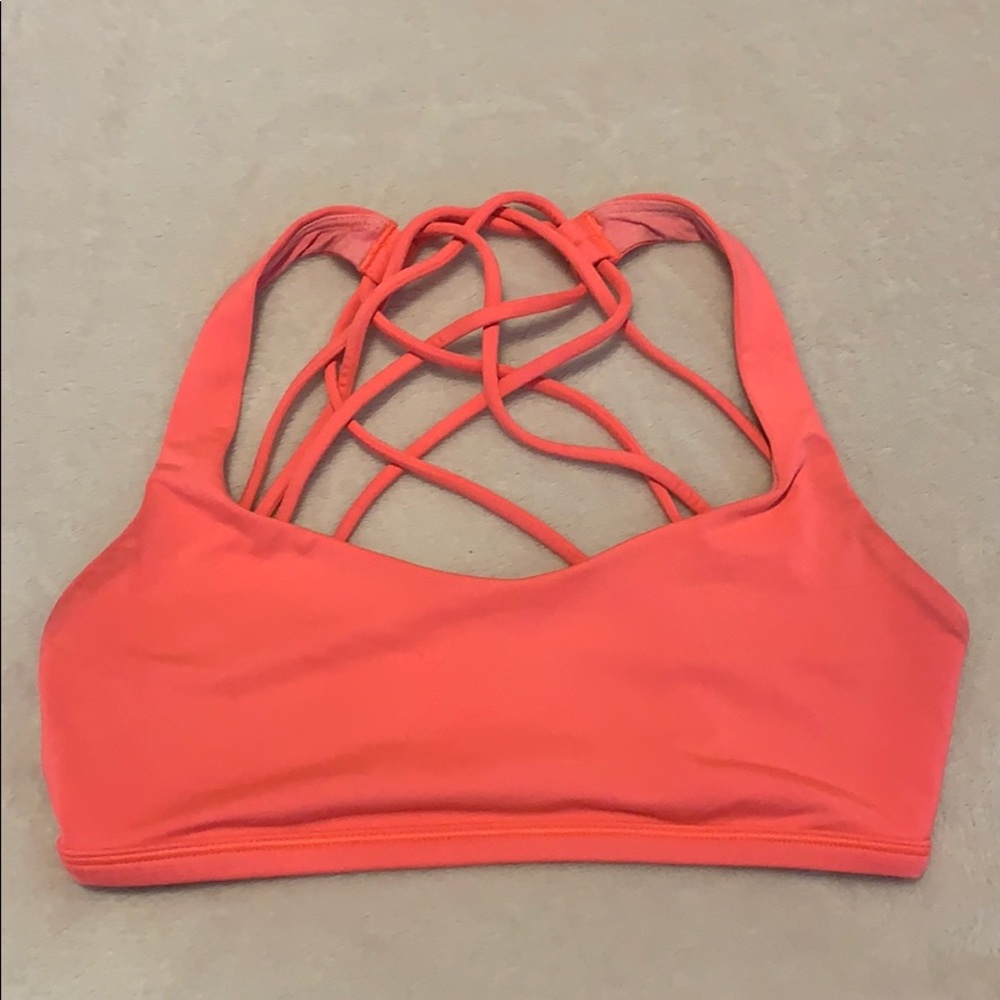Lululemon free to be bra size 4